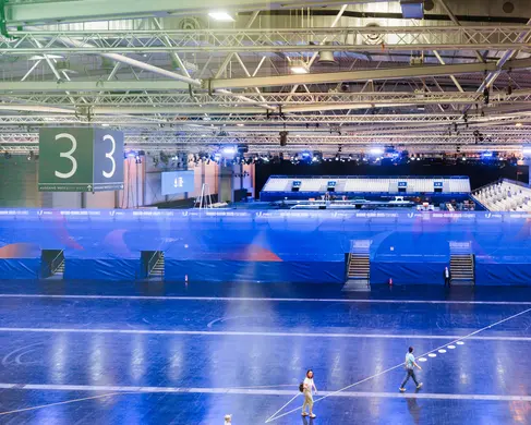 Aufbau der FISU University Games in Halle 3