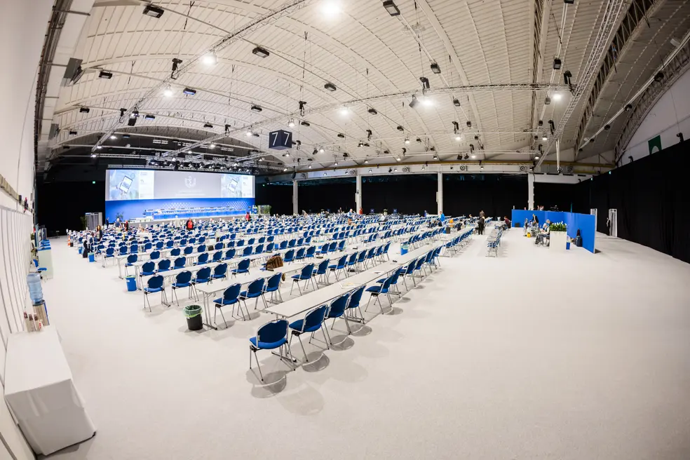 Bild von den Zuschauern und der Bühne des Deutschen Ärztekongress