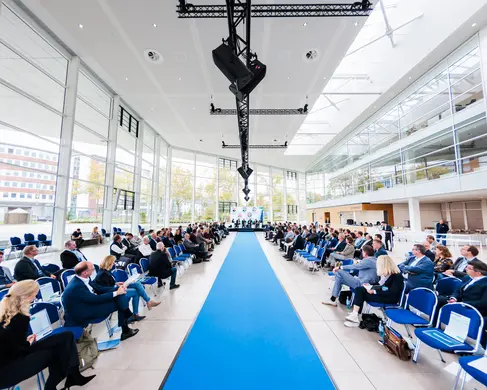 Das Foyer Ost der MESSE ESSEN während einer Veranstaltung