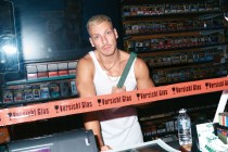 Felix Lobrecht - SELL OUT